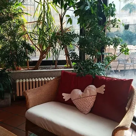 Hotel Corona Ξενοδοχείο