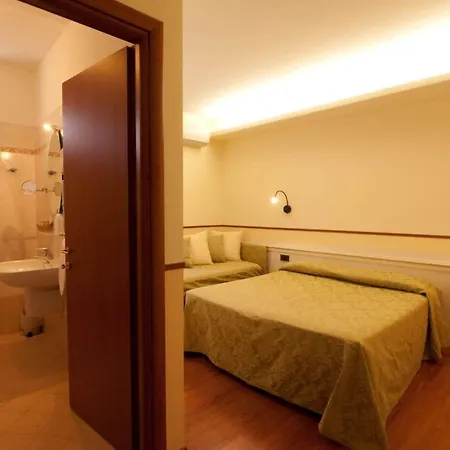 Hotel Corona Hotel